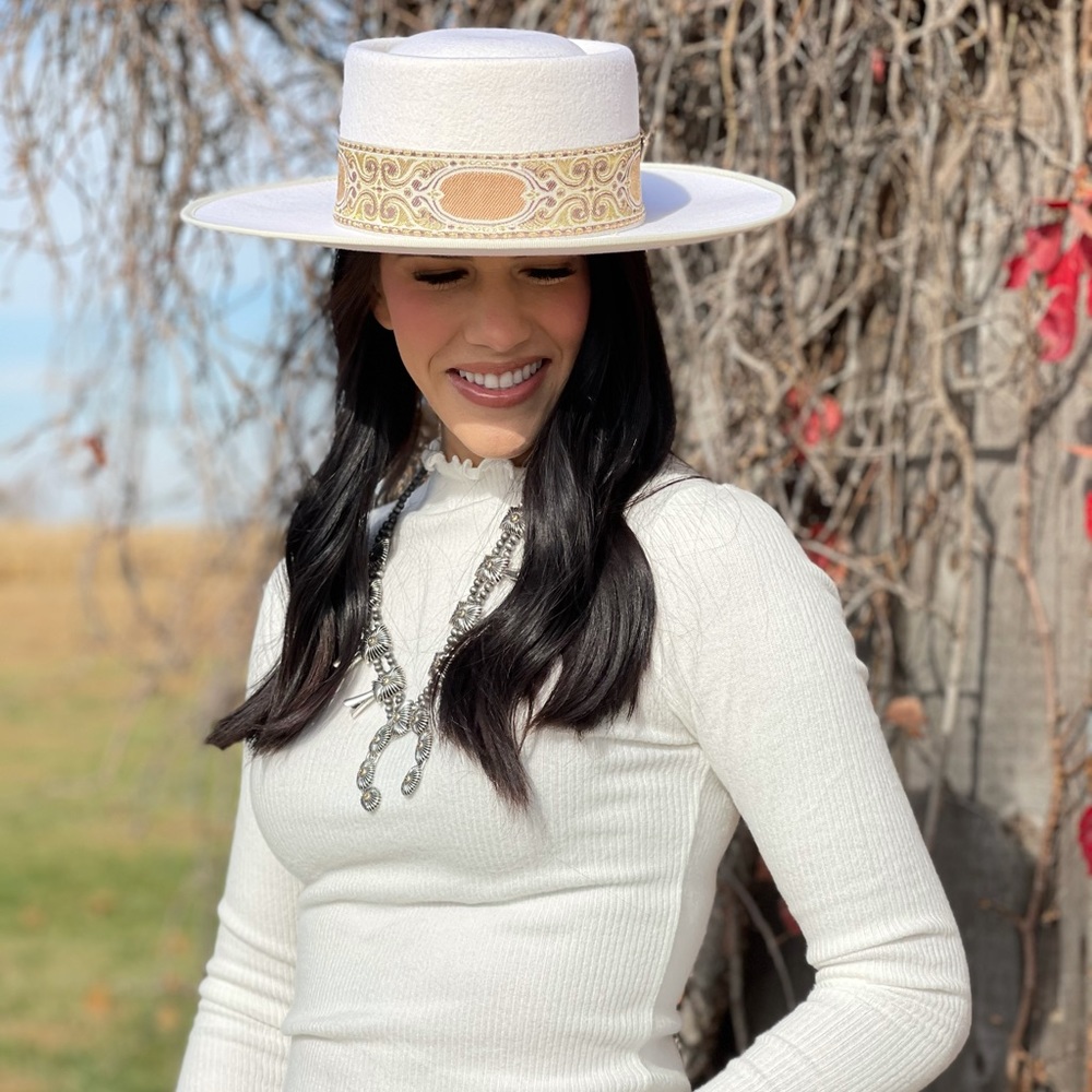 Ivory Olive & Pique Wool Hat with decorative band adjustable inner band